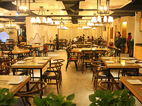 【餐饮业客流量分布分析】对比传统客流统计实现智能化分析