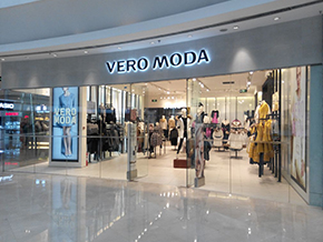 【无感客流统计】专卖店怎么做店内客流统计，不影响购物体验